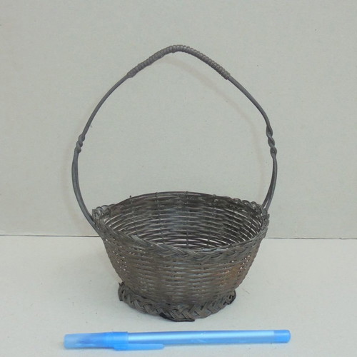 Metal basket like new