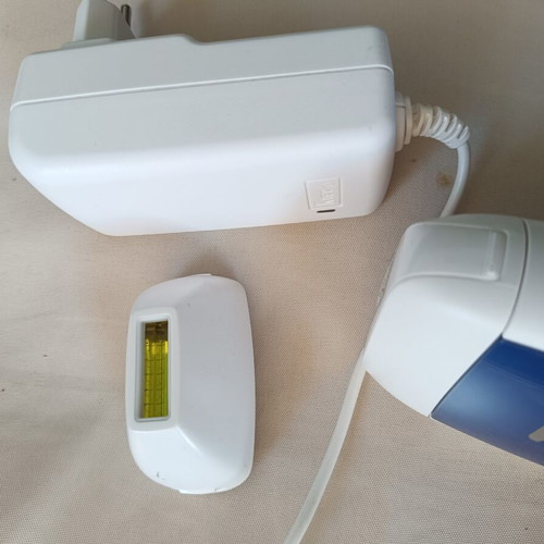 Silk'n Flash & Go Luxx Laser Hair Removal Device like new with extra head