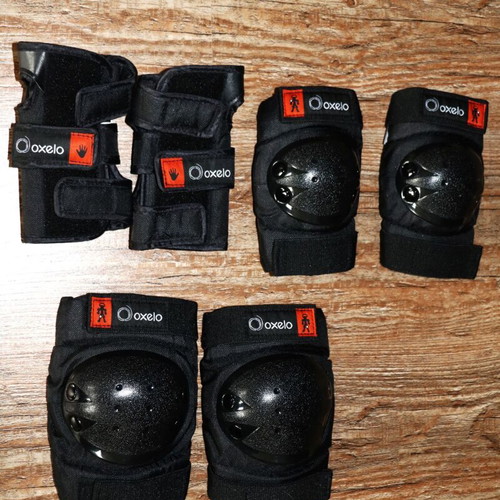 Protective set for roller new, size XS for teens