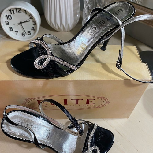 Elite black leather sandals with strass detail like new, size 38