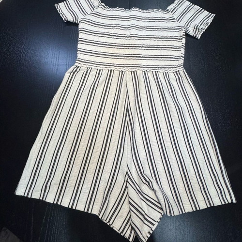Bershka one-piece shorts used, size L, black and white