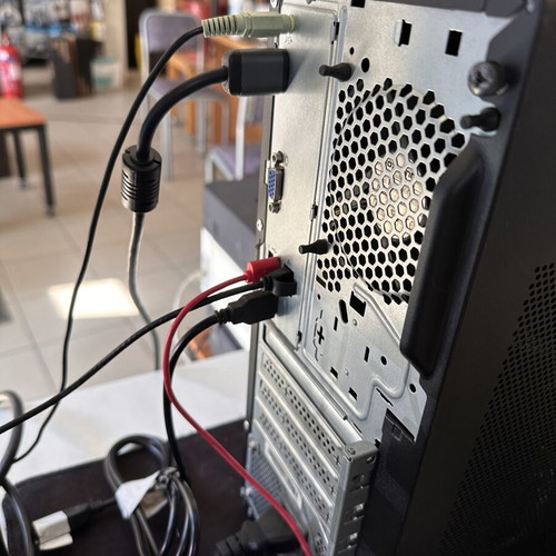 Lenovo desktop computer with Ryzen 3 5300G and 16GB RAM