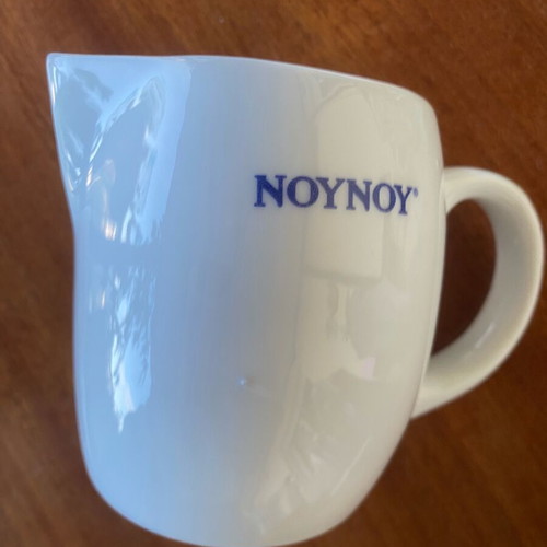 Nounou milk jug and sugar bowl set collectible like new