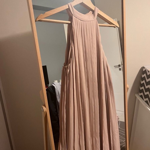 Pleated long summer dress used, size small, beige