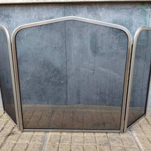 Fireplace screen like new with metal frame