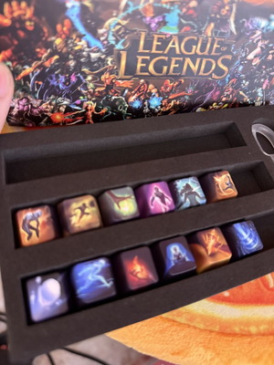League of Legends keycaps συλλεκτικό σετ σαν καινούργιο