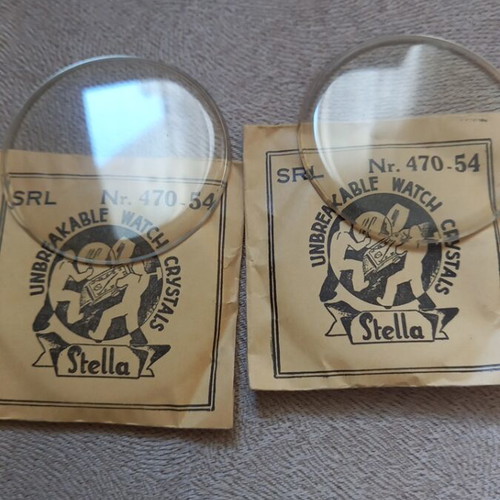 Set of 2 watch crystals number 470 new