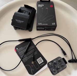 Beats Flex by Apple ακουστικά