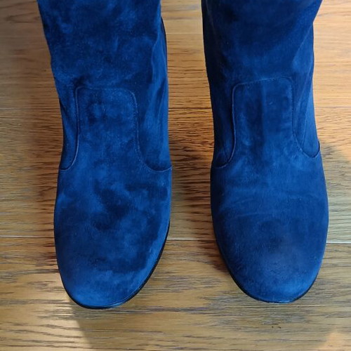 Tara Jarmon Blue Suede Ankle Boots like new, size 37