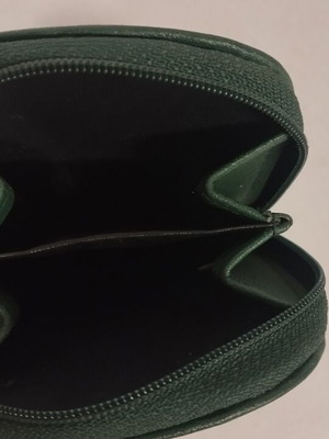 Women's coin wallet used, green with zipper
