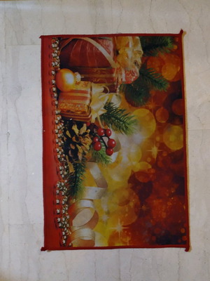 Christmas doormat like new, one piece, thin thickness