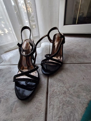 Nak Shoes black pumps size 38 like new