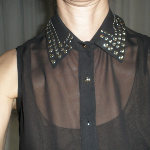 Sabra sleeveless shirt blouse with studded collar, black