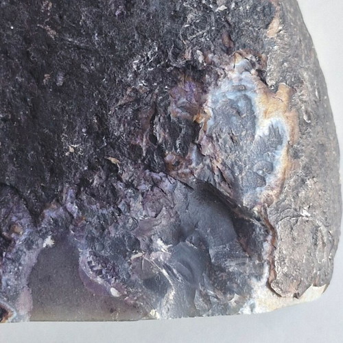 Raw purple agate stone new 922 grams