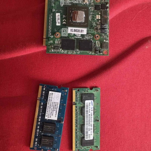 Laptop components used, assorted parts
