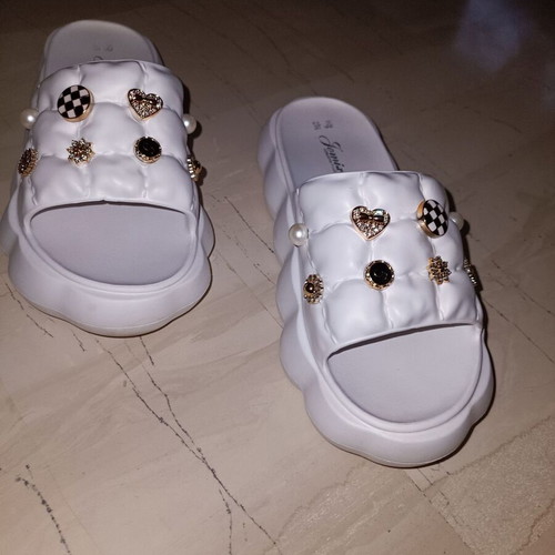 Jomix Shoes white platform sandals like new with charms size 41