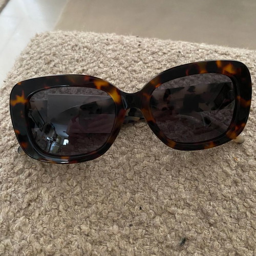 Shevoke sunglasses new with animal print and tortoise frame