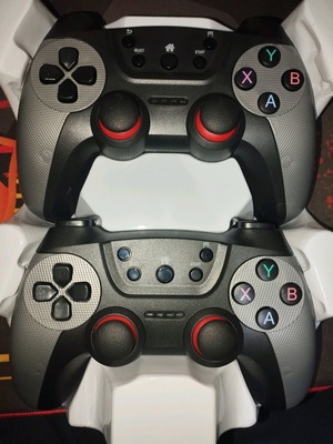 Set of 2 new retro gamestick controllers for PC and Android