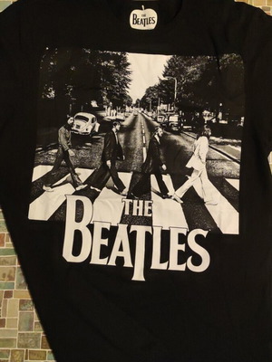The Beatles 2011 T-shirt like new, medium size