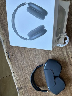 AirPods Max 2 καινούργια, ανοιγμένα πριν λίγες μέρες