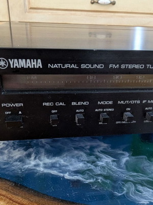 Yamaha T-2 Vintage FM Stereo Tuner used, fully functional