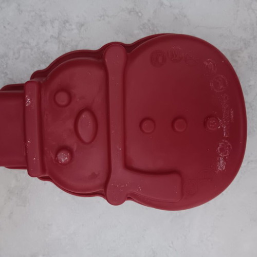 Cake mold used, snowman shape