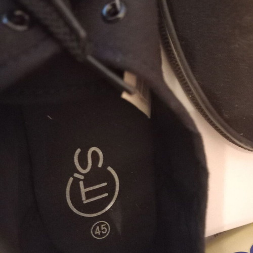 Black canvas shoes size 45