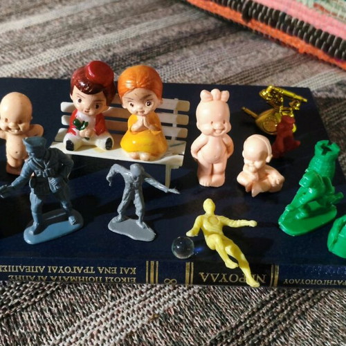 Vintage toys used, set of 18 pieces