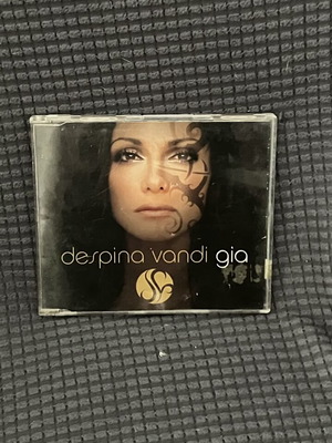 Δέσποινα Βανδή Gia CD single, ποπ
