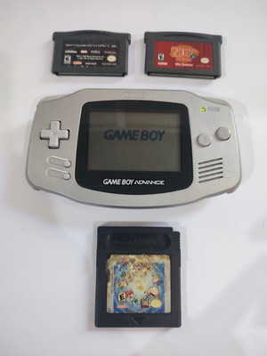 Game Boy Advance Limited Edition Platinum Silver Console used with 2 games