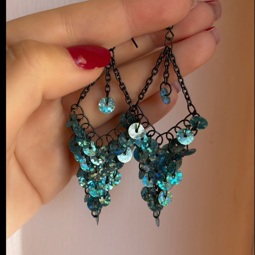 Sequin earrings new, black and blue