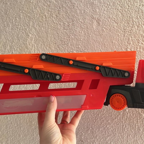 Hot Wheels truck used in very good condition