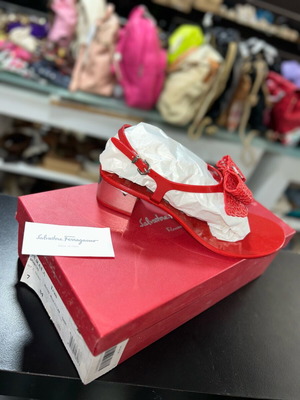 Salvatore Ferragamo κόκκινα πέδιλα καινούργια νούμερο 37,5