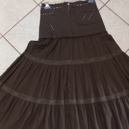 Maxi skirt like new, brown linen with lace and bead details