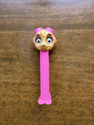 Pez Dispenser Paw Patrol Skye used, 2 pieces