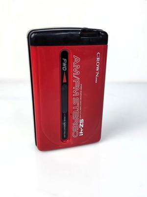 Crown SZ-41 AM/FM Stereo Cassette Tape Walkman used