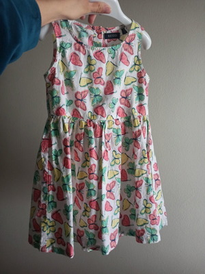 Girl's dress 2 years with butterflies like new