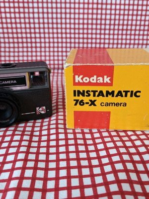 Φωτογραφική μηχανή Kodak INSTAMATIC 76-X σαν καινούργια