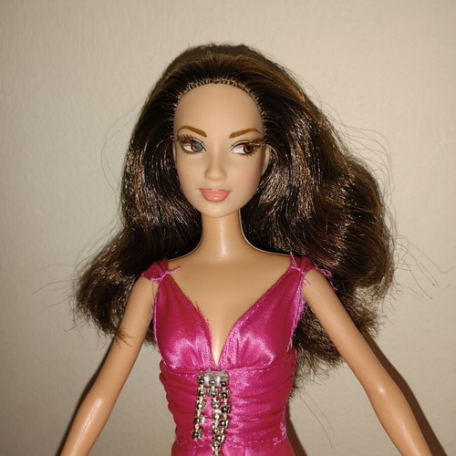 Barbie Fashion Fever Makeup doll like new with original dress and shoes