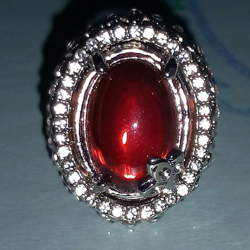 Women's ring new, unworn, size 10 for large fingers