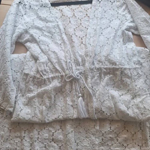 Pink Woman Lace Long Kimono Tunic size S/M like new, white