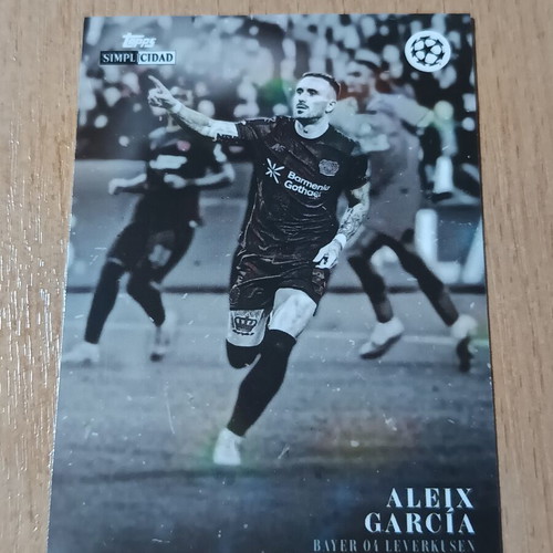 Topps Simplicidad 2024-25 Aleix García Bayer Leverkusen card