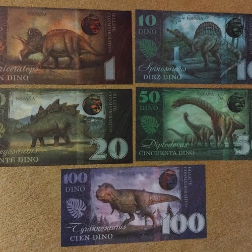 Dinosaur collectible paper money new 1,10,20,50,100 Dino