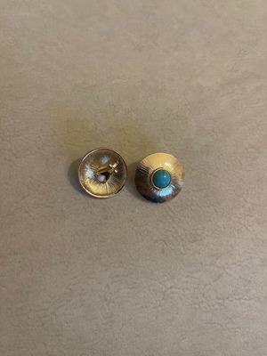 Vintage style earrings pair