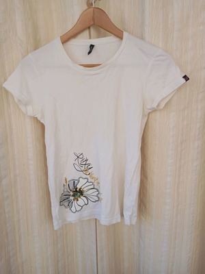 Roxy blouse used, size M, white with wear