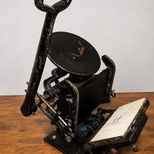 Vintage CRONOS cast iron letterpress