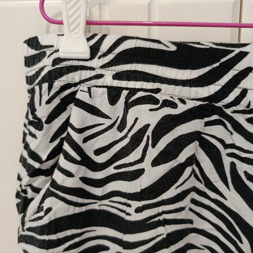 H&M Women's Zebra Print Pants like new, size XL 42 14, black and white