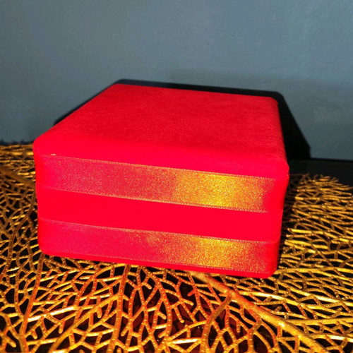 Glass rose new handmade in velvet wooden case