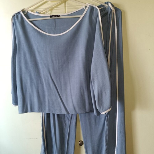 Viscose set in blue, like new