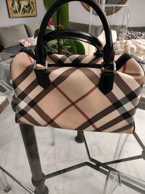 Burberry Nova Check Boston bag like new handheld